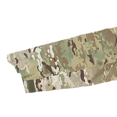 Manchette de veste d'uniforme militaire