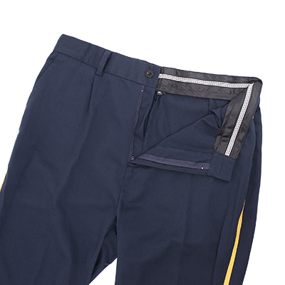 Uniforme de grande tenue militaire bleu marine