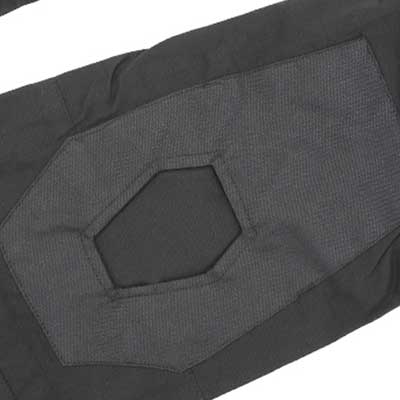 Renfort de coude de chemise de combat