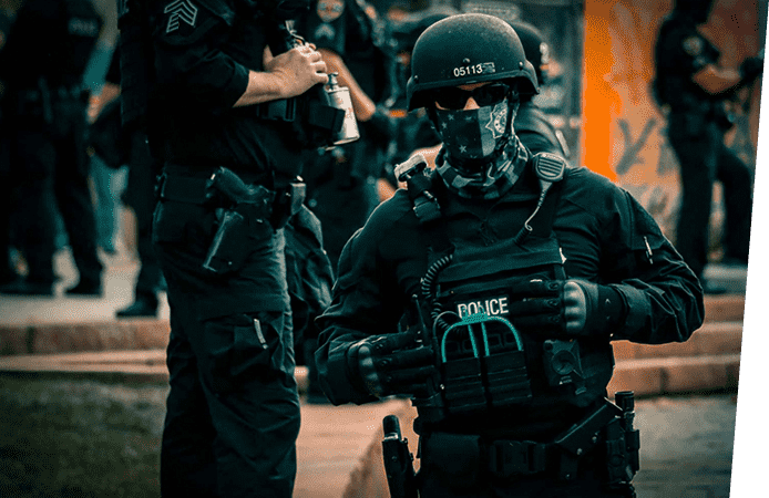 POLICE
