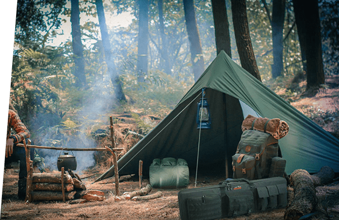 CAMPING

